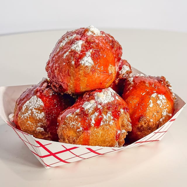 Fried Cheesecake Bites (5 pc).